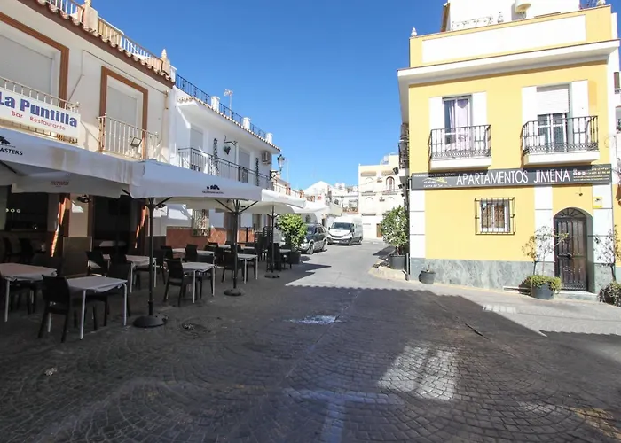 En El Centro De By At Costa Del Sol 内尔哈