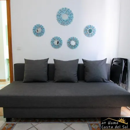 En El Centro De By At Costa Del Sol Апартаменти