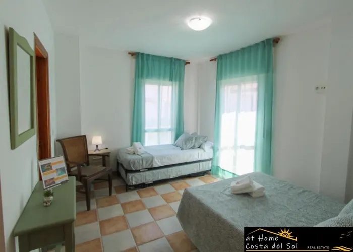 En El Centro De By At Costa Del Sol Apartment *